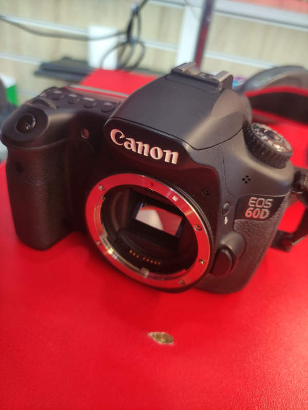 Фотоаппарат Canon EOS 60D
