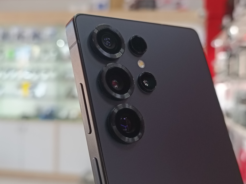 Мобильный телефон Samsung Galaxy S25 Ultra