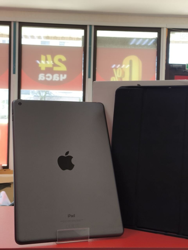 Планшет Apple iPad (9-го поколения) (2021)