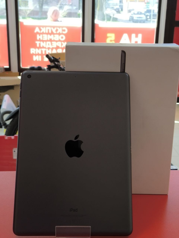 Планшет Apple iPad (9-го поколения) (2021)